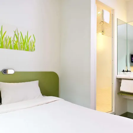 Ibis Budget Rambouillet Exterior photo